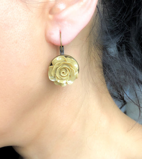 Boucles d'oreilles en bronze automne dans un style vintage