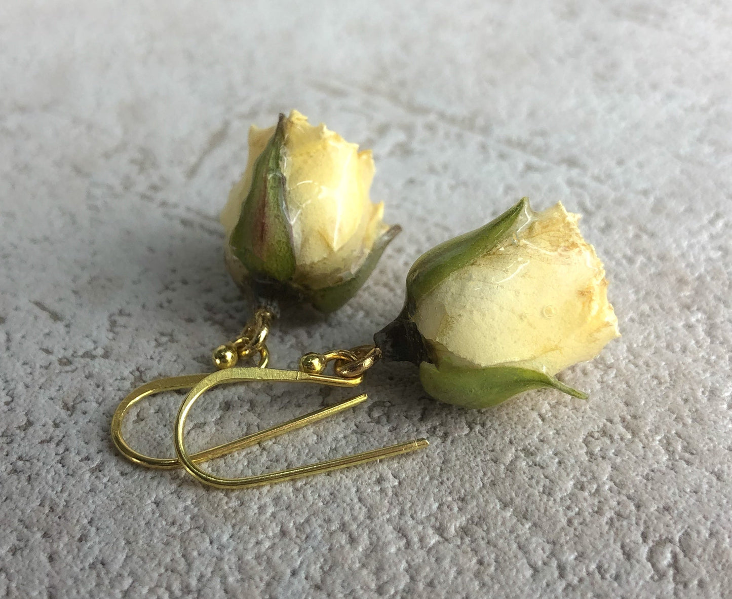 Boucles d'oreilles en plaqué or sterling 925 avec de vraies roses - EAR925-127