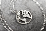 Pendentif Silhouette de la carte du monde - Collier de remorque du monde de l'argent 925 Sterling Silver Globetrotter - K925-143