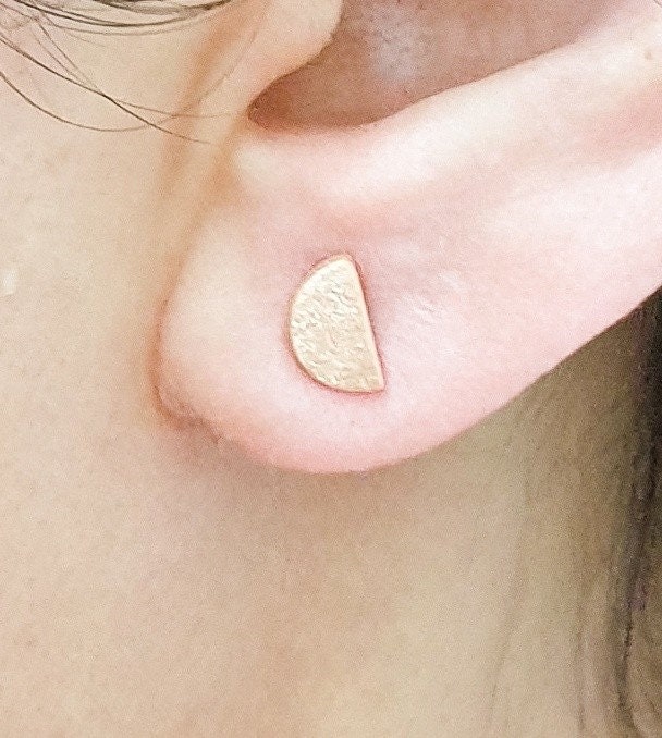 Boucles d'oreilles mini-goujons Crescent - Boucles d'oreilles minimalistes en plaqué or de Rosegold 925 - EAR925-39