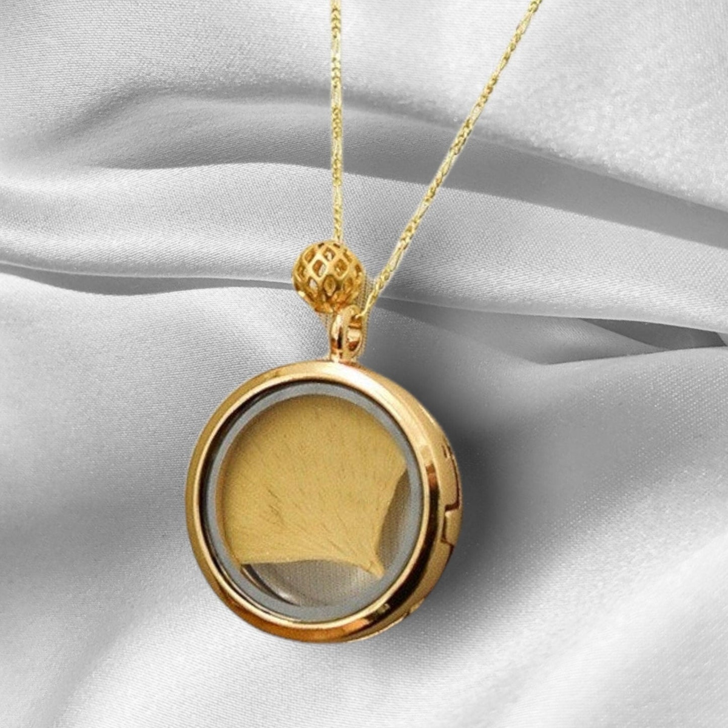 Pendentif amulette en verre de verre de ginkgo - Chaîne doré en or sterling 925 - Bijoux Nature - K925-28