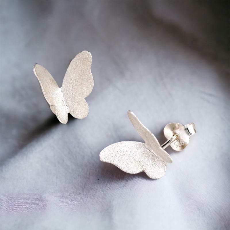 Boucles d'oreilles mini papillons - Boucles d'oreilles en argent sterling minimaliste 925 - EAR925-73