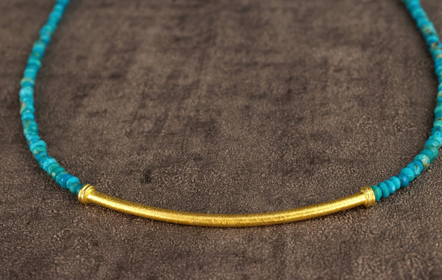 Chaîne de pierres précieuses plaquées or sterling 925 "Turquoise & Gold"
